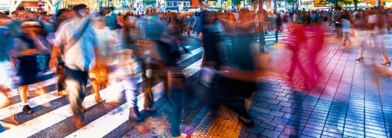 El 30% de los peatones se despista en los pasos señalizados